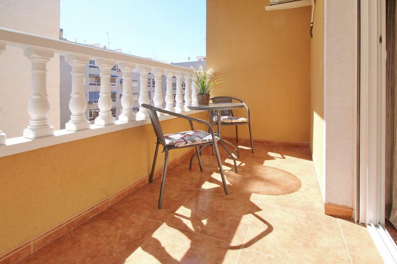 Zoa Happy Vacations Apartamento Torrevieja Exterior foto