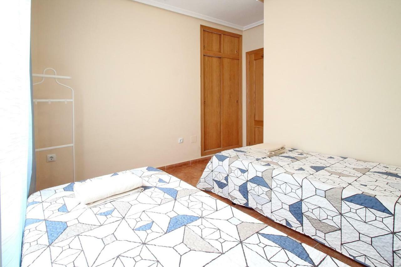 Zoa Happy Vacations Apartamento Torrevieja Exterior foto